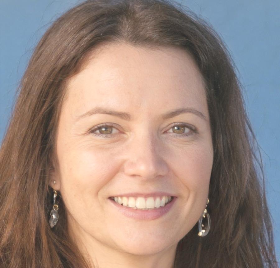 Lucía Ribas, consultora financiera especializada en trabajo remoto